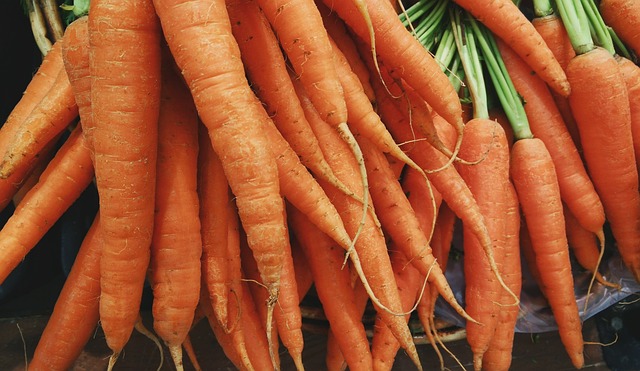carrots-vitamins-skin